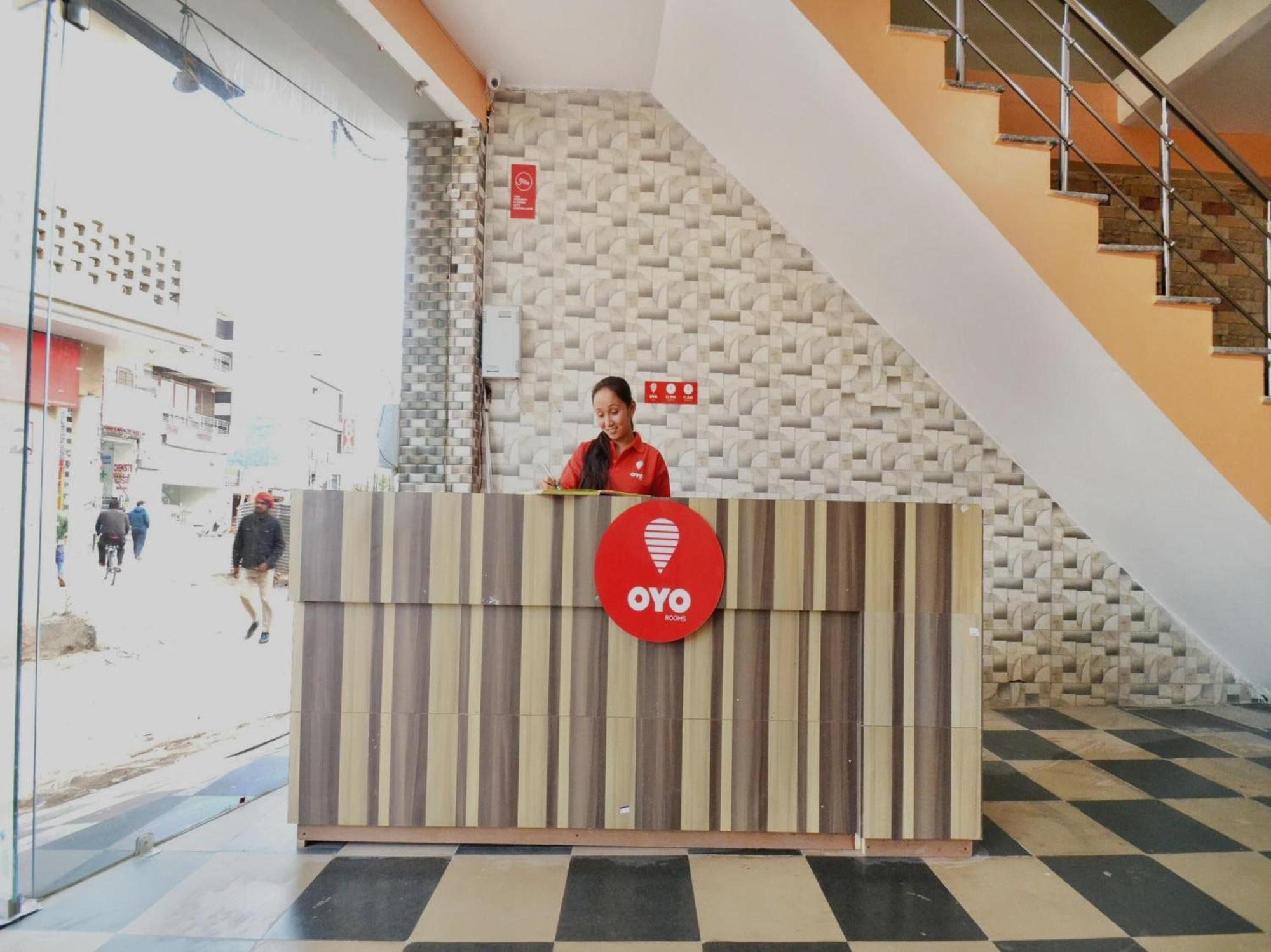 Hotel O Galaxy Nayagaon 외부 사진