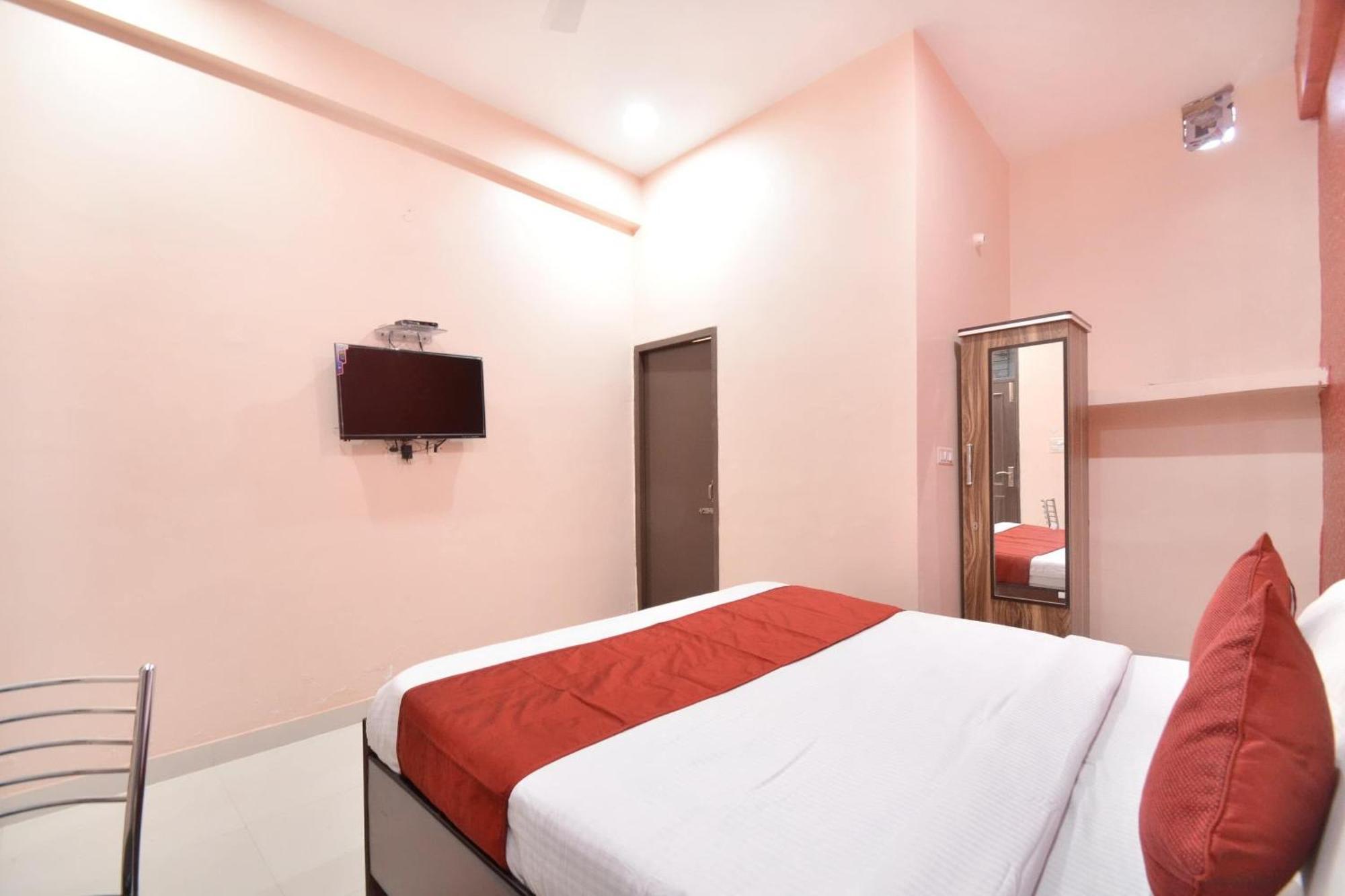 Hotel O Galaxy Nayagaon 외부 사진